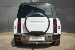 2025 Land Rover Defender 130 D350 X-Dynamic SE