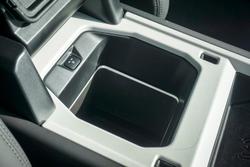 2025 Land Rover Defender 130 D350 X-Dynamic SE