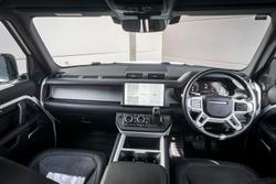 2025 Land Rover Defender 130 D350 X-Dynamic SE