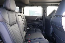 2025 Mitsubishi Outlander PHEV GSR