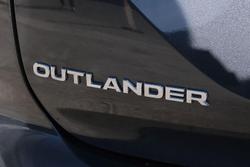 2025 Mitsubishi Outlander PHEV GSR