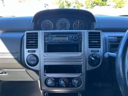 2005 Nissan X-TRAIL ST T30 II 4X4 On Demand Black Obsidian