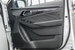 2023 Isuzu MU-X LS-T