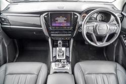 2023 Isuzu MU-X LS-T