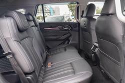 2023 Isuzu MU-X LS-T