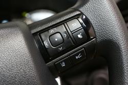 2025 Toyota Hilux SR