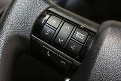 2025 Toyota Hilux SR