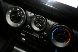 2025 Toyota Hilux SR