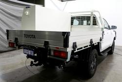 2025 Toyota Hilux SR