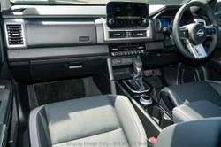 2026 Nissan Navara ST-X