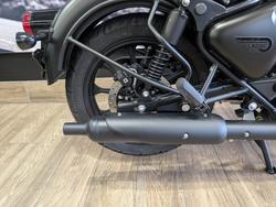 2025 ROYAL ENFIELD (SEE ALSO ENFIEL CLASSIC 350 DARK Black