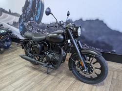 2025 ROYAL ENFIELD (SEE ALSO ENFIEL CLASSIC 350 DARK Black