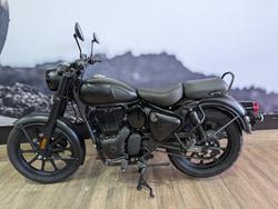 2025 ROYAL ENFIELD (SEE ALSO ENFIEL CLASSIC 350 DARK Black