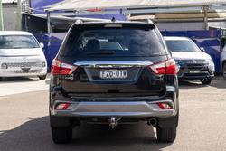 2017 Isuzu MU-X LS-T