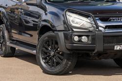 2017 Isuzu MU-X LS-T