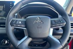 2025 Mitsubishi Outlander Exceed