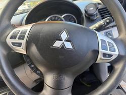 2014 Mitsubishi Triton GLX MN MY15 4X4 Dual Range Black