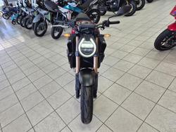 2025 Honda CB650R E-Clutch CB Red