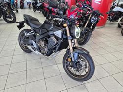 2025 Honda CB650R E-Clutch CB Black