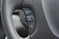 2012 Kia Grand Carnival Si VQ MY12 Clear White