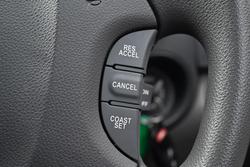 2012 Kia Grand Carnival Si VQ MY12 Clear White