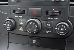 2012 Kia Grand Carnival Si VQ MY12 Clear White