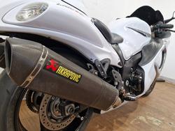 Suzuki 2013 SUZUKI 1300CC GSX1300R WHITE