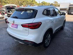2023 MG HS Essence SAS23 MY23 York White