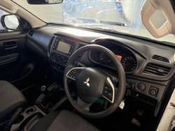 2022 Mitsubishi Triton GLX