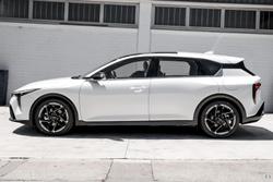 2026 Kia K4 GT-Line CL4m MY26 Snow White Pearl