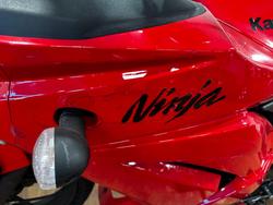 2011 Kawasaki NINJA 250R (EX250) RED
