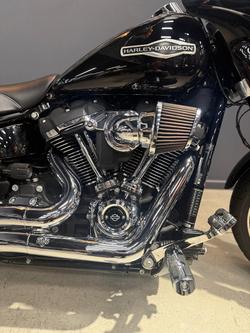 2018 Harley-Davidson Sport Glide 107 (FLSB) Softail Black