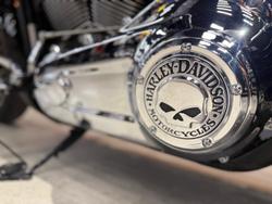 2018 Harley-Davidson Sport Glide 107 (FLSB) Softail Black