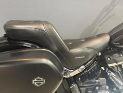 2018 Harley-Davidson Sport Glide 107 (FLSB) Softail Black