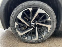 2025 Mitsubishi Outlander PHEV Exceed