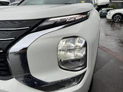 2025 Mitsubishi Outlander PHEV Exceed
