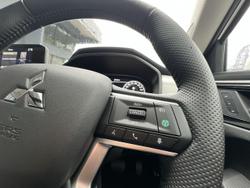 2025 Mitsubishi Outlander PHEV Exceed