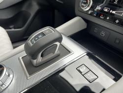 2025 Mitsubishi Outlander PHEV Exceed