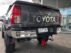 2020 Toyota Hilux SR5