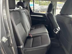 2020 Toyota Hilux SR5