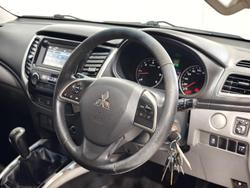 2016 Mitsubishi Triton GLS