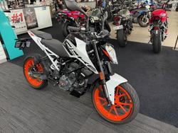 KTM 200 Duke