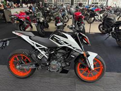 2021 KTM 200 Duke Duke White