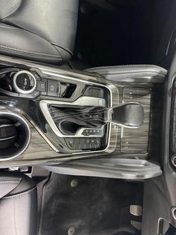 2022 LDV D90 Executive