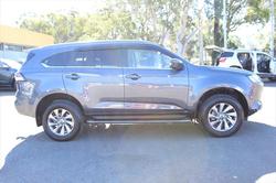 2022 Isuzu MU-X LS-U