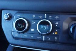 2023 Land Rover Defender 110 D300 X-Dynamic SE