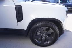 2023 Land Rover Defender 110 D300 X-Dynamic SE