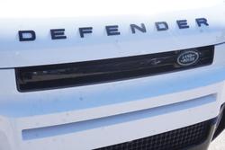 2023 Land Rover Defender 110 D300 X-Dynamic SE