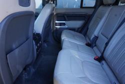 2021 Land Rover Defender 110 P400 HSE