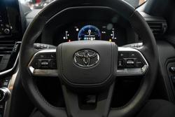 2025 Toyota Landcruiser GX